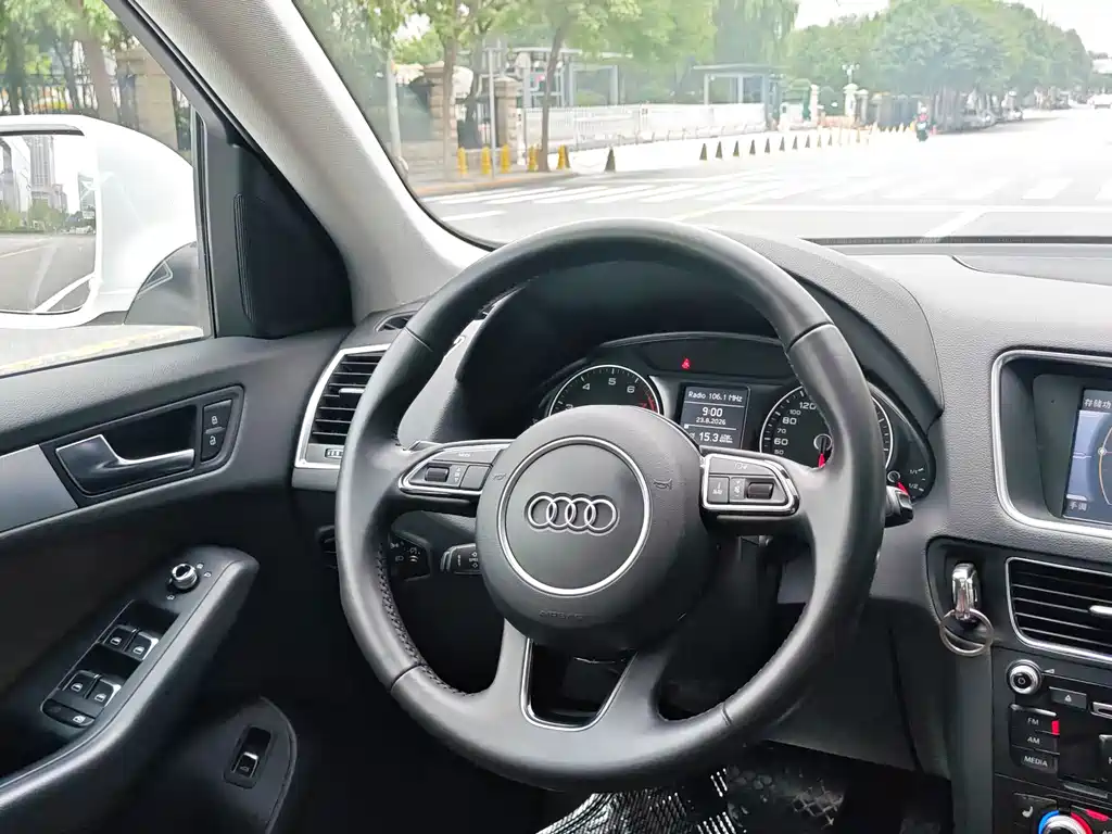 Audi Q5 — миниатюра 11