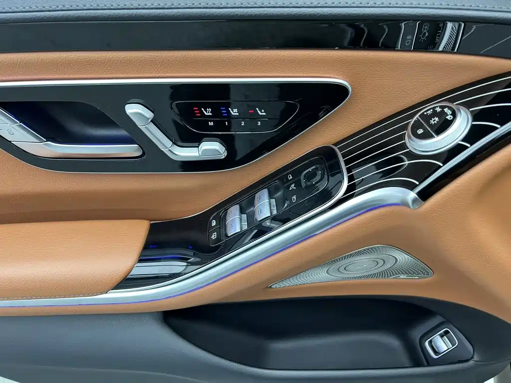 Mercedes-Benz S-Class — миниатюра 17