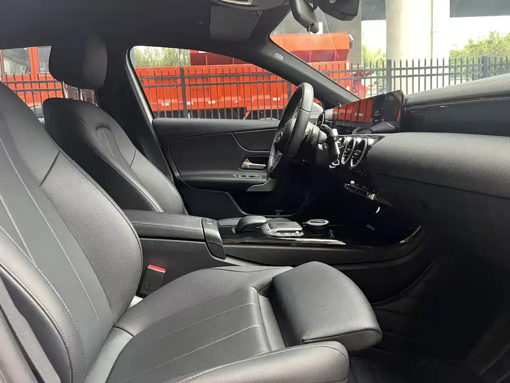 Mercedes-Benz A-Class A 2022 A 200 L Sport