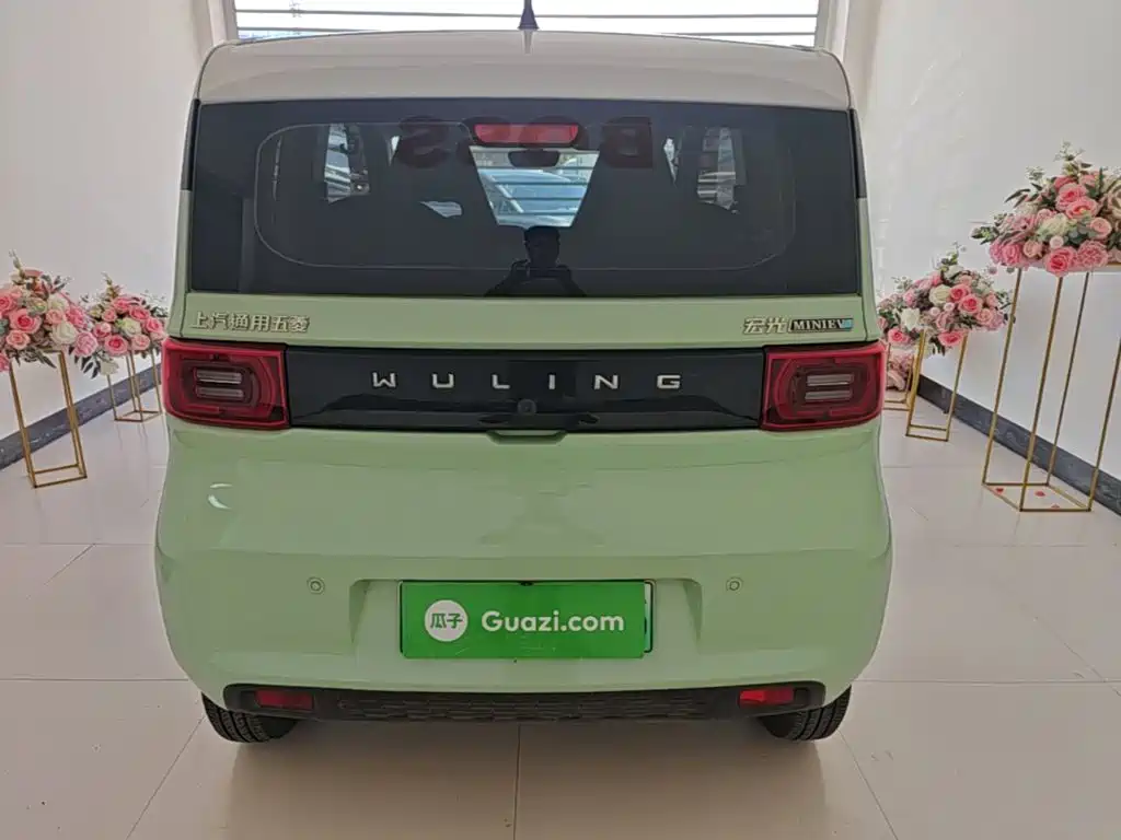 Wuling MINIEV — миниатюра 6