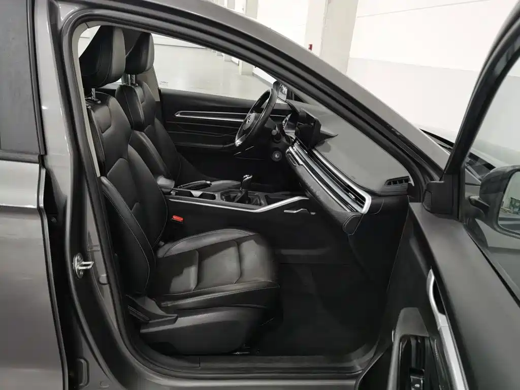 Geely Emgrand — миниатюра 23
