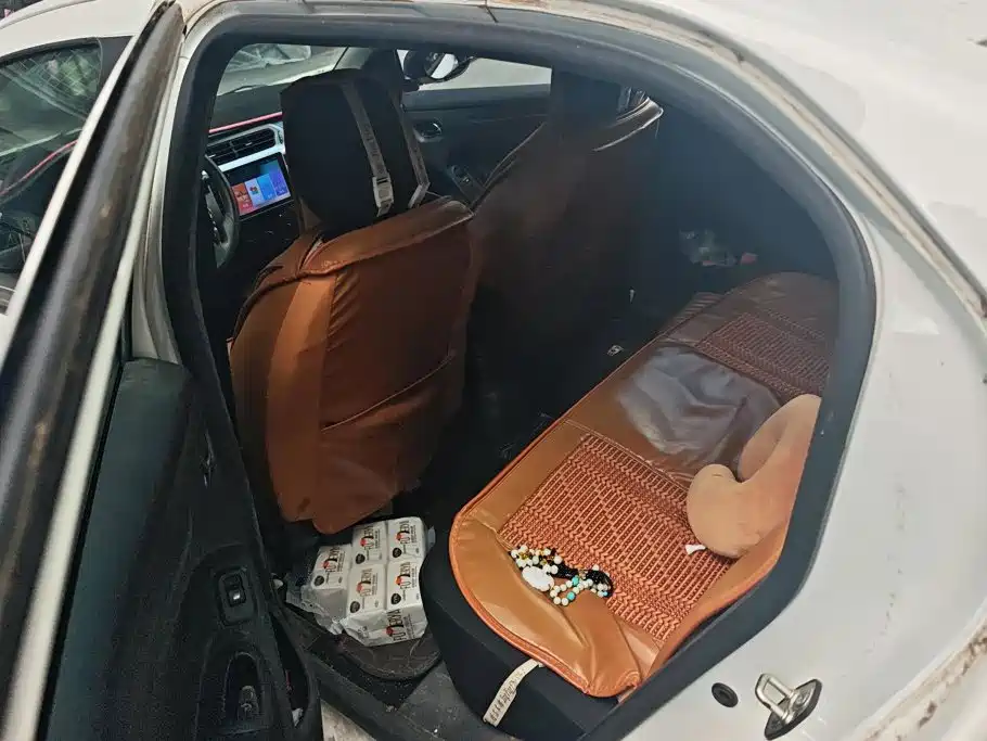 Citroen Elysee — миниатюра 10