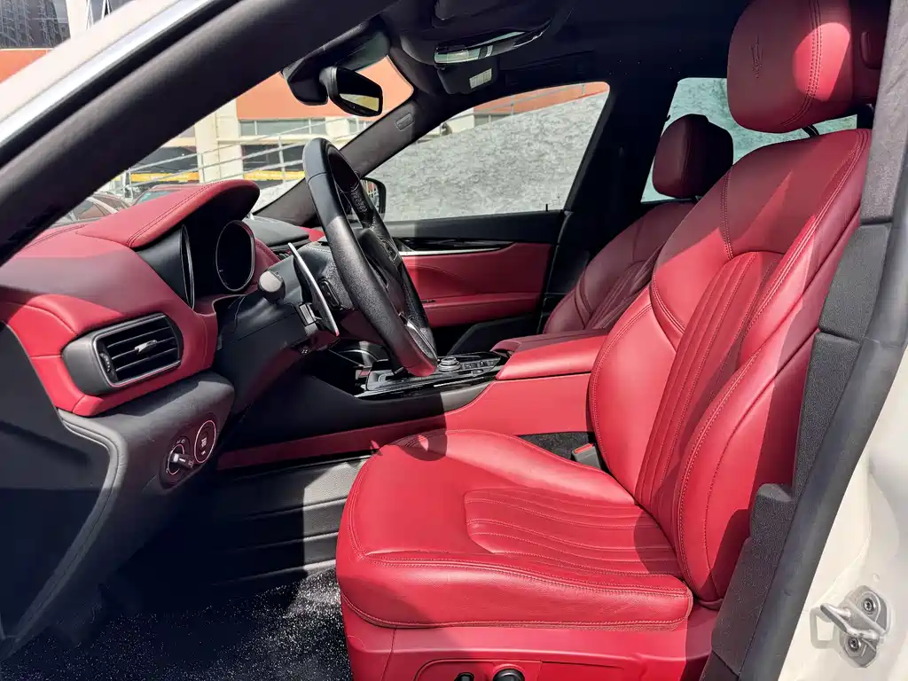 Maserati Levante — миниатюра 6