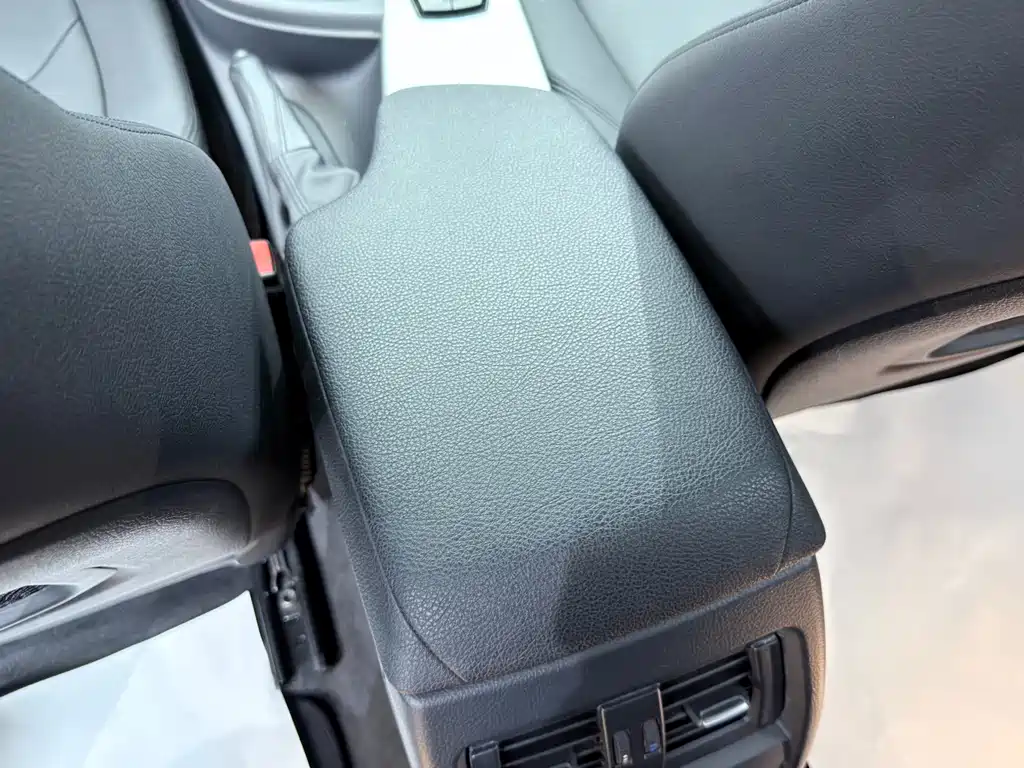 BMW 3 Series — миниатюра 18