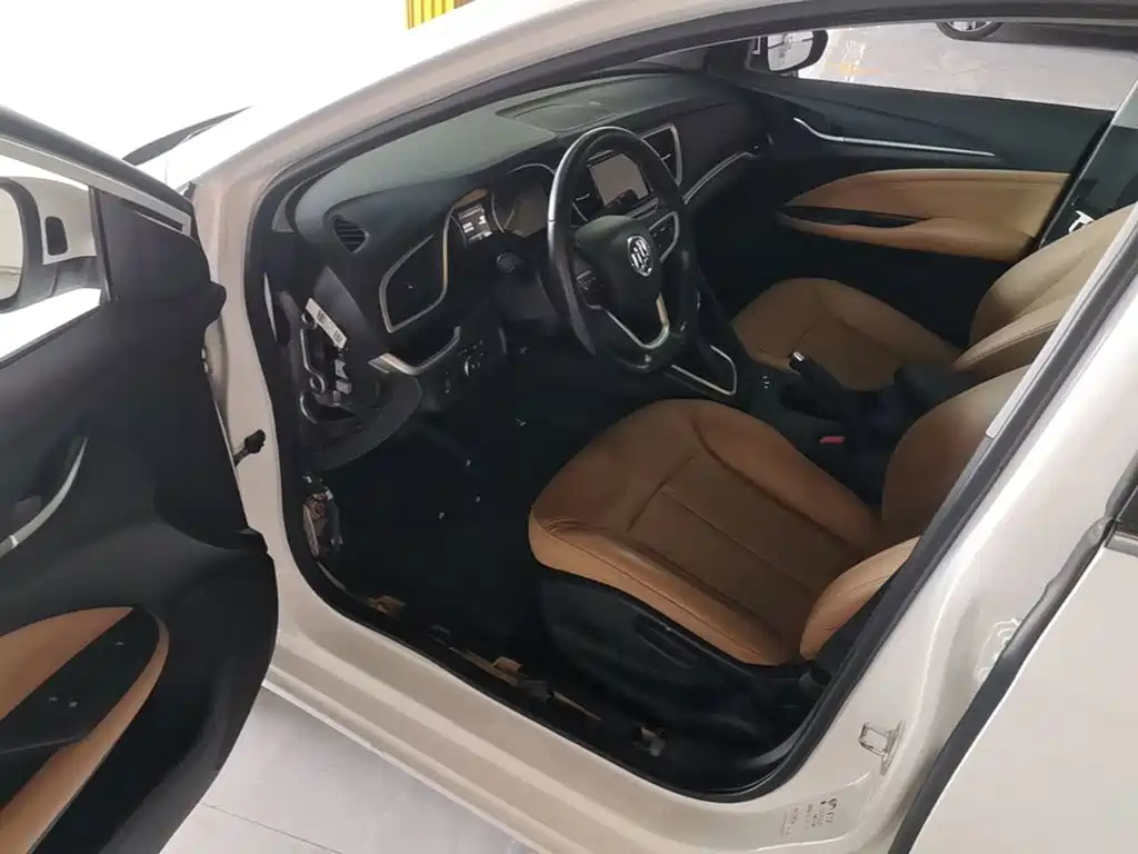 Buick Excelle — миниатюра 16
