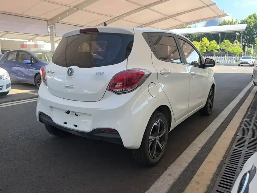 Changan Benben E-Star — миниатюра 7