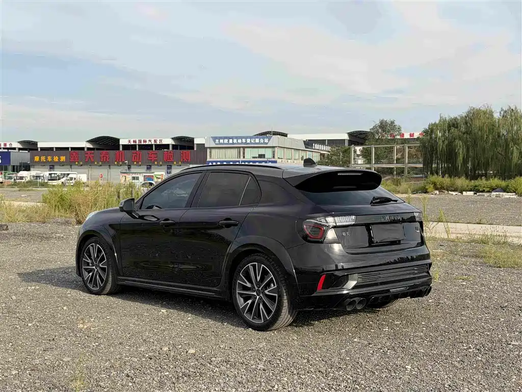 Lynk & Co 02 Hatchback — миниатюра 6