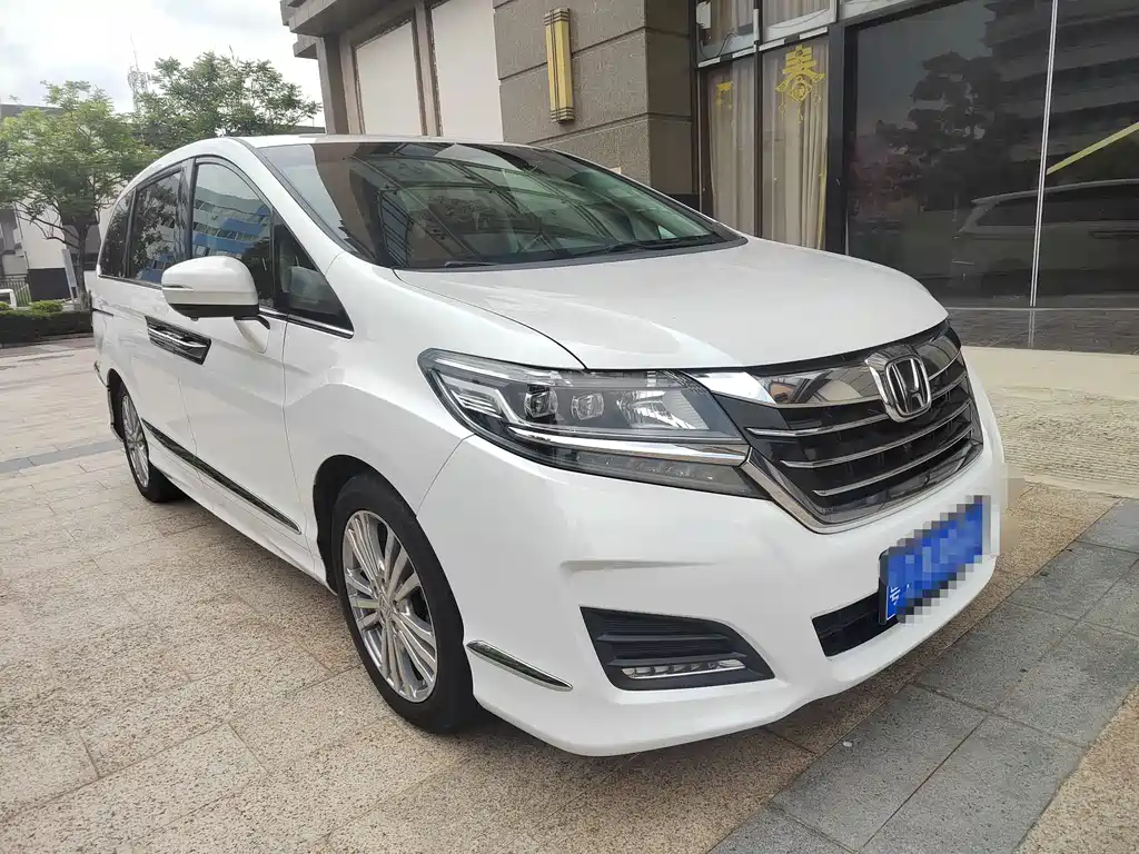 Honda Elysion 2016 2.4L