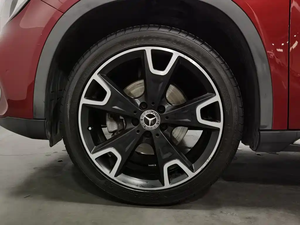 Mercedes-Benz GLA — миниатюра 17