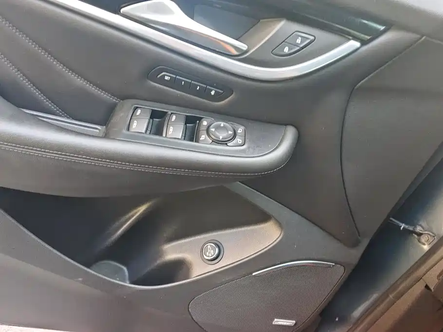 Buick Enclave — миниатюра 7