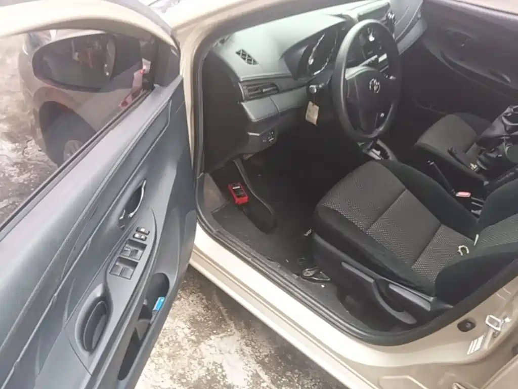 Toyota Vios FS — миниатюра 16