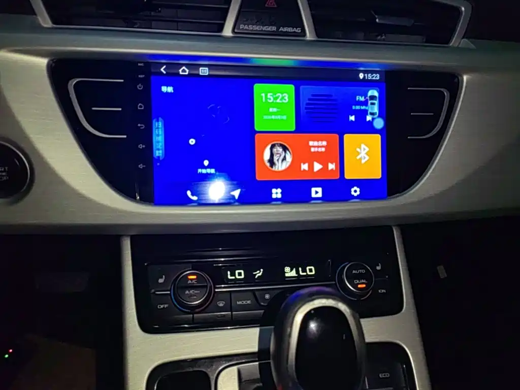 Geely Boyue — миниатюра 13