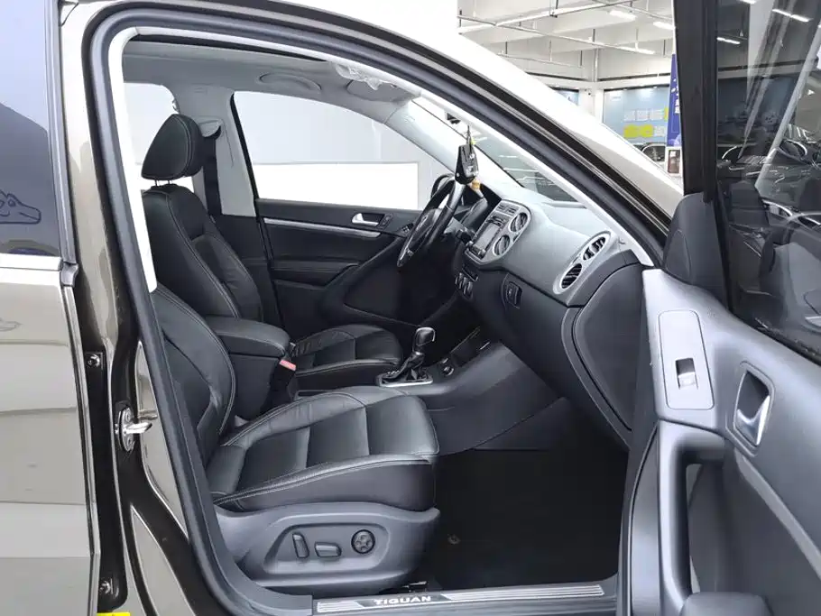 Volkswagen Tiguan — миниатюра 8