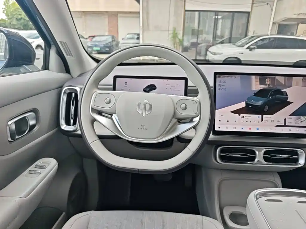 Leapmotor Leapmotor B10 — миниатюра 11