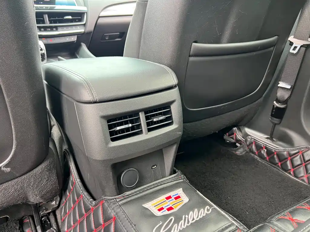 Cadillac CT5 — миниатюра 20