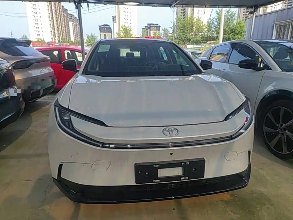 Toyota Toyota BZ5 — миниатюра 3