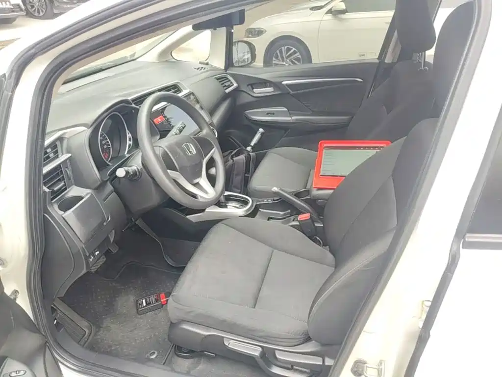 Honda Fit — миниатюра 15