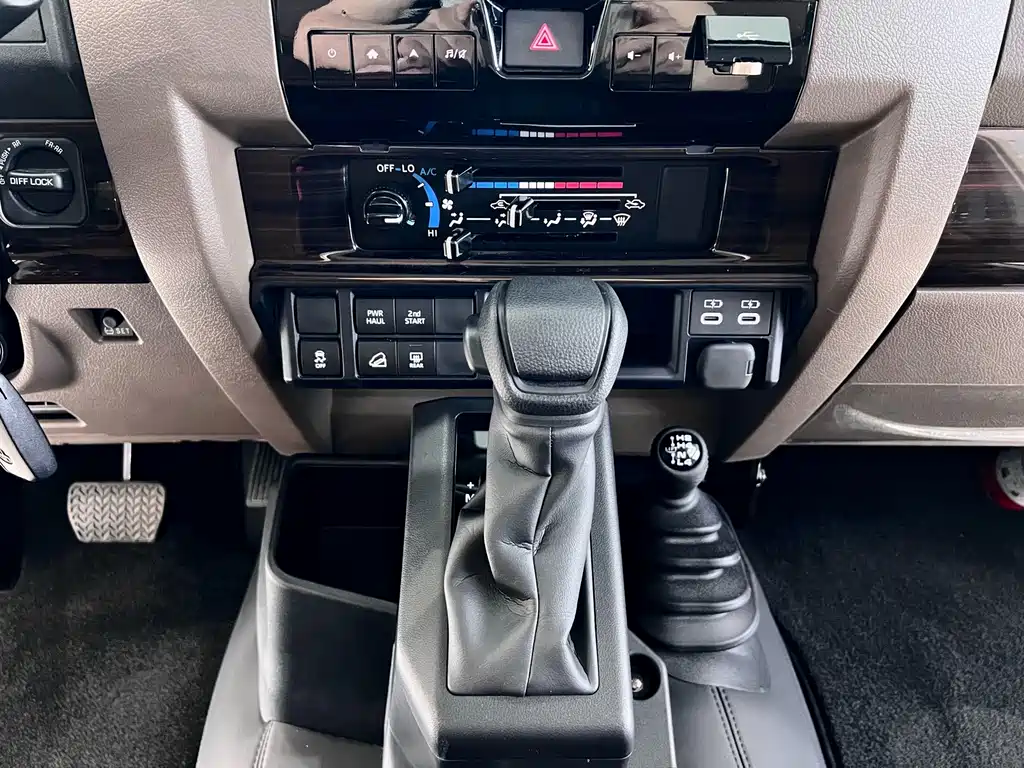 Toyota Land Cruiser — миниатюра 16
