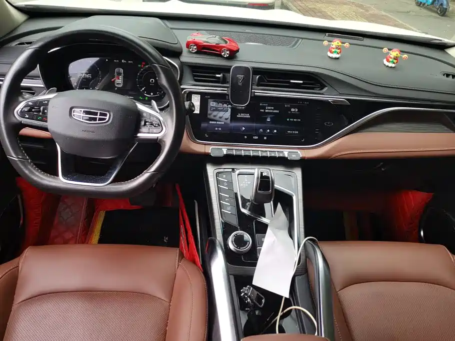 Geely Boyue — миниатюра 12