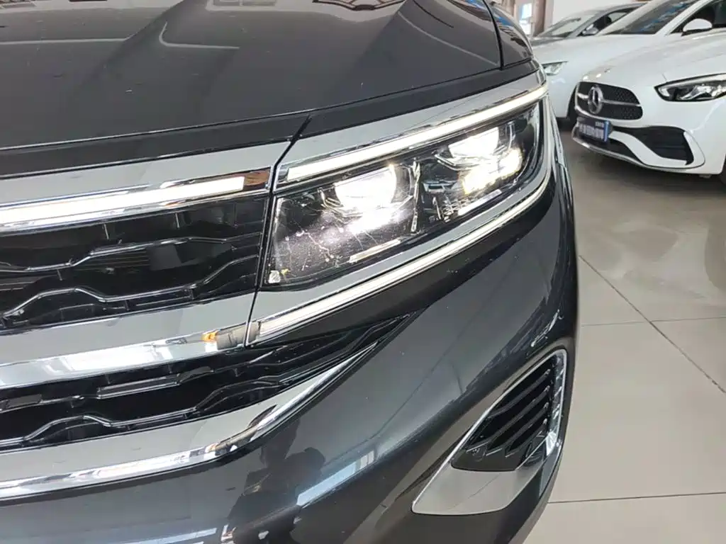 Volkswagen Talagon — миниатюра 24