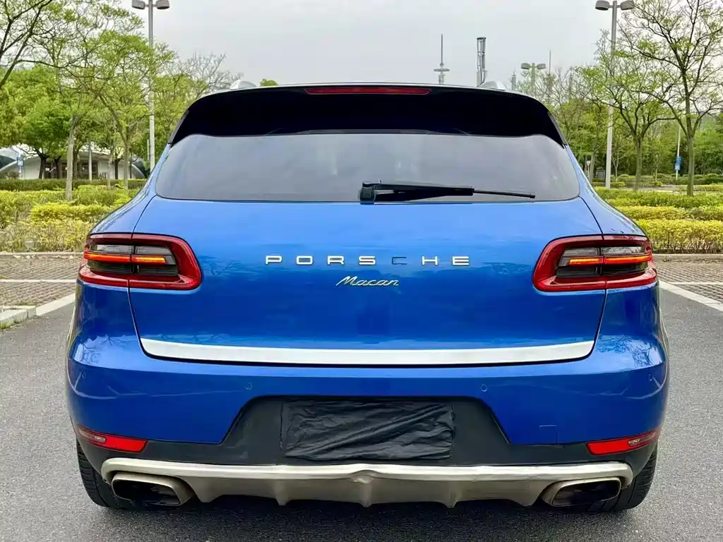Porsche Macan — миниатюра 7
