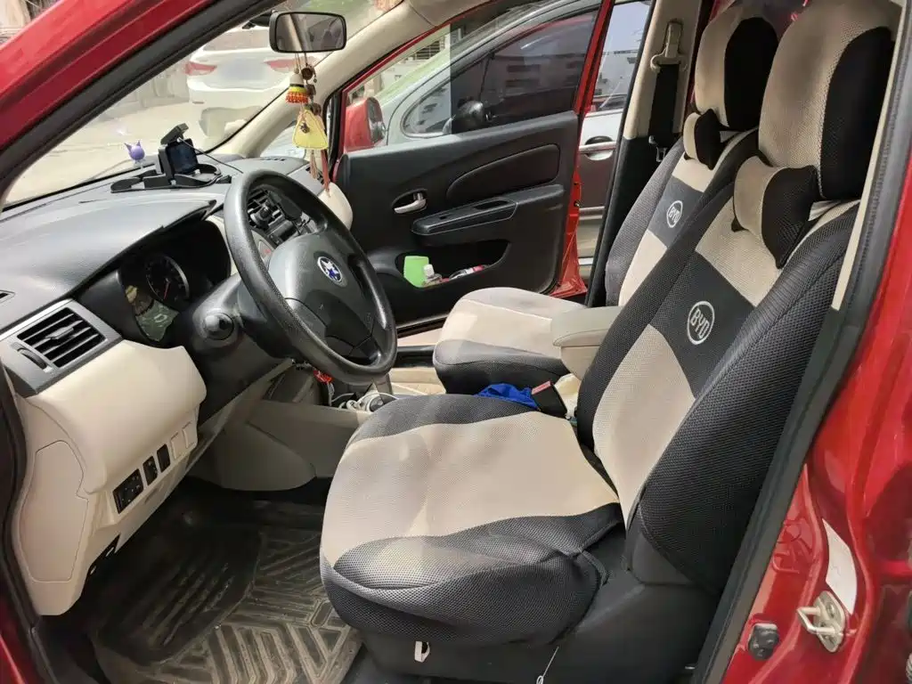 Venucia R50 — миниатюра 19