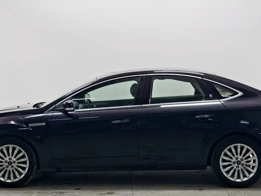 Ford Mondeo Zhisheng — миниатюра 7