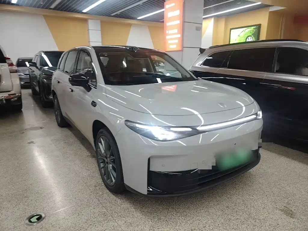 Leapmotor Leapmotor C10 — миниатюра 4