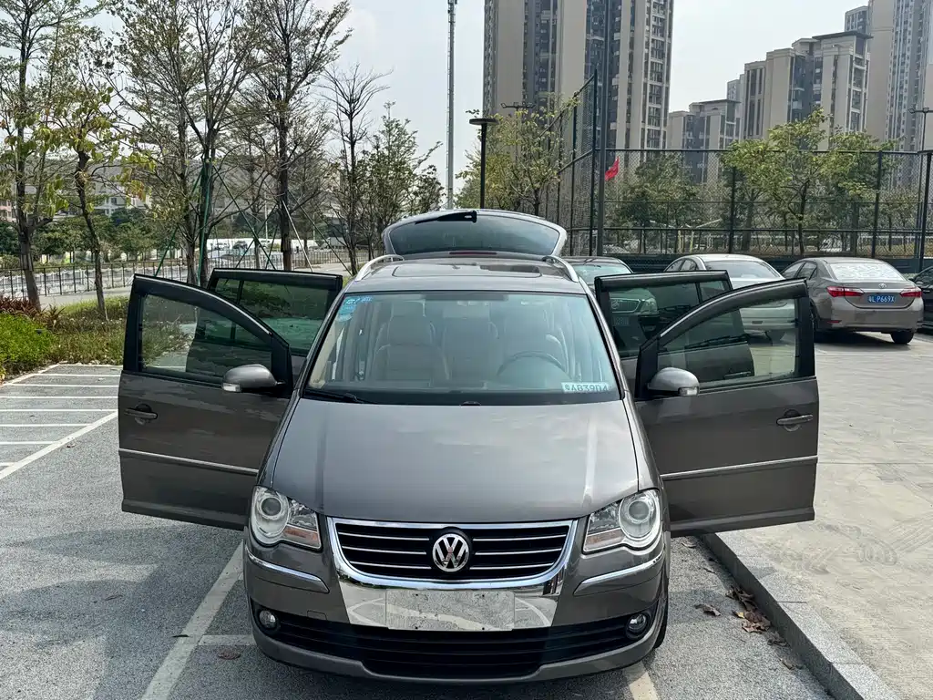 Volkswagen Touran — миниатюра 10