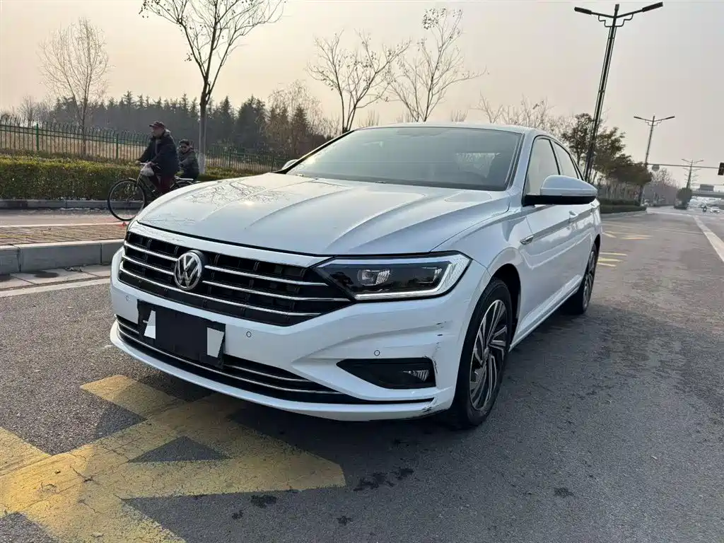 Volkswagen Sagitar 2019
