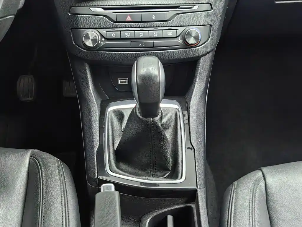 Peugeot 408 — миниатюра 13