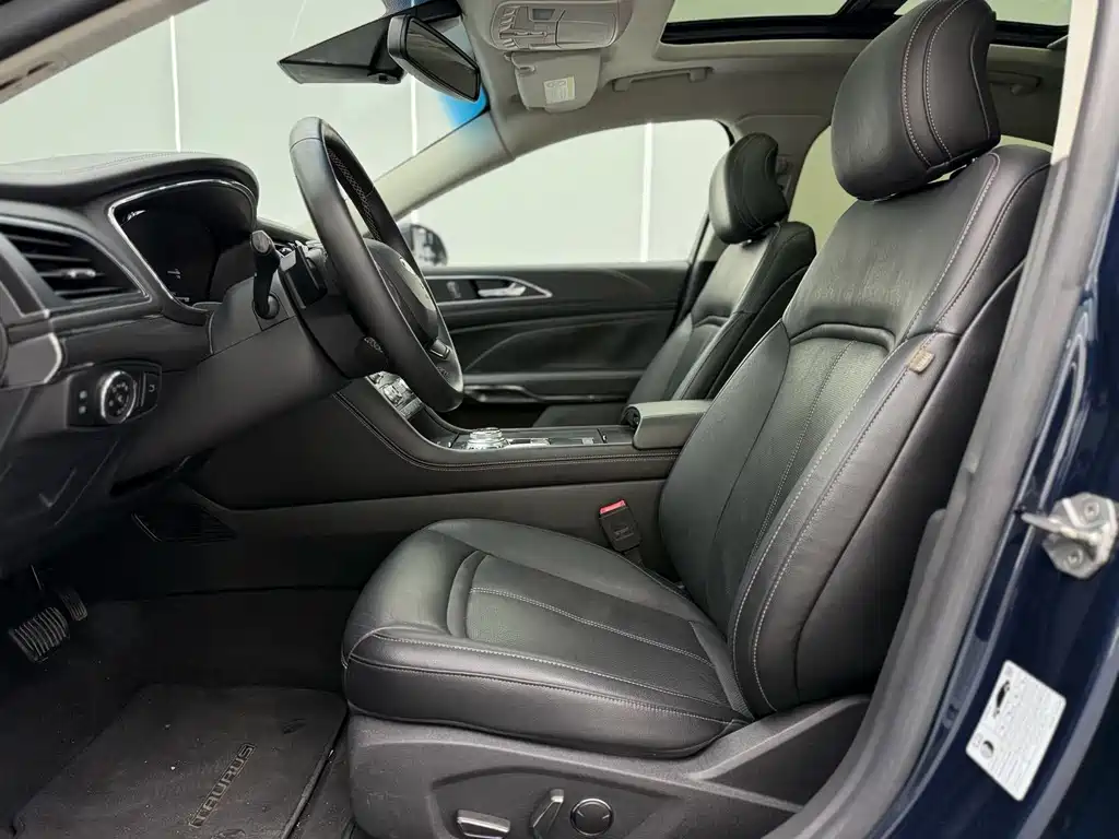 Ford Taurus — миниатюра 5