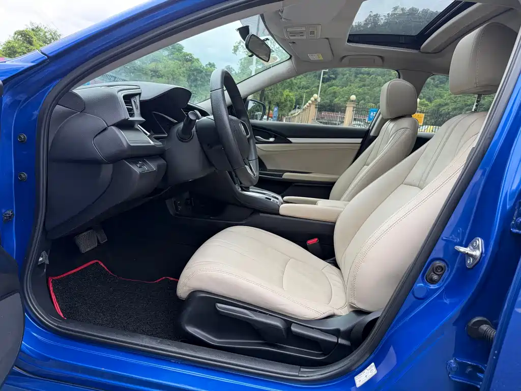 Honda Civic 2016 220TURBO CVT Luxury