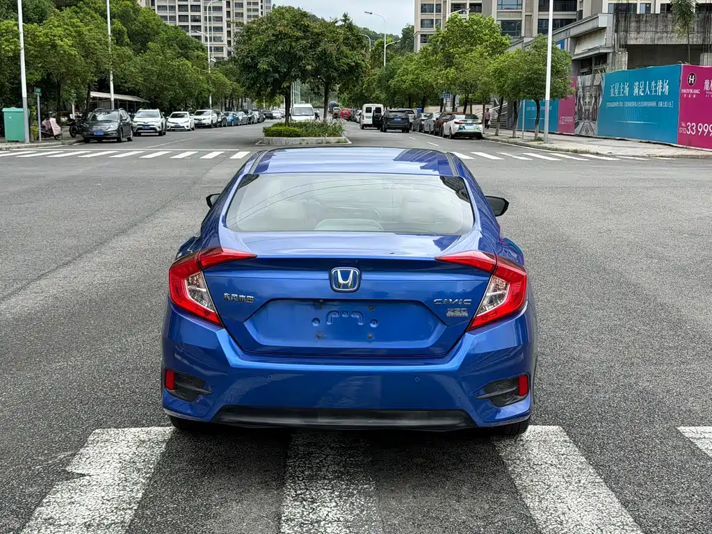 Honda Civic 2016 220TURBO CVT Luxury