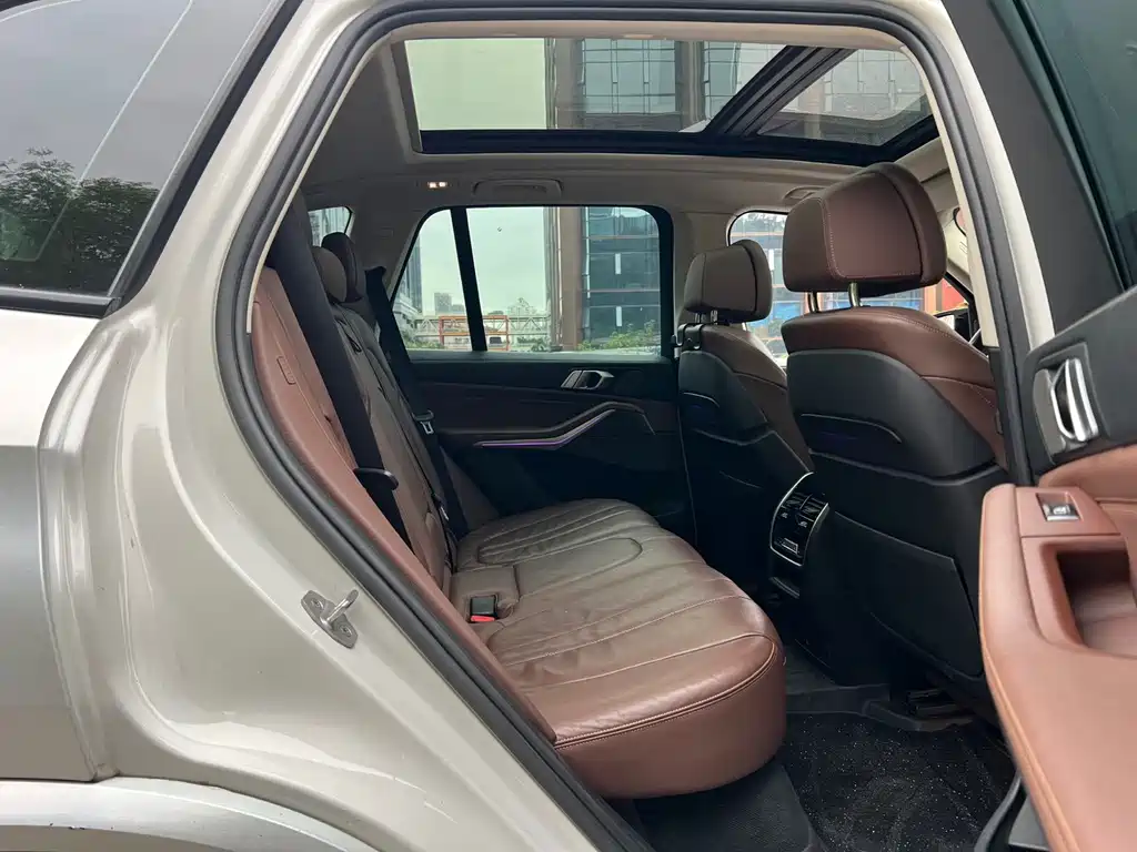 BMW X5 (Import) — миниатюра 12