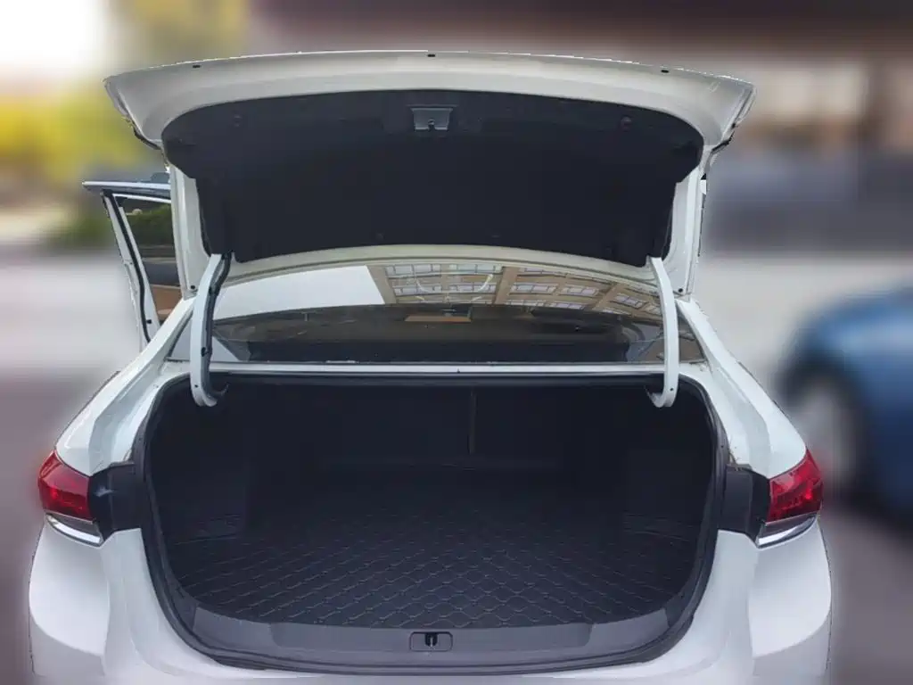 Buick Excelle — миниатюра 10