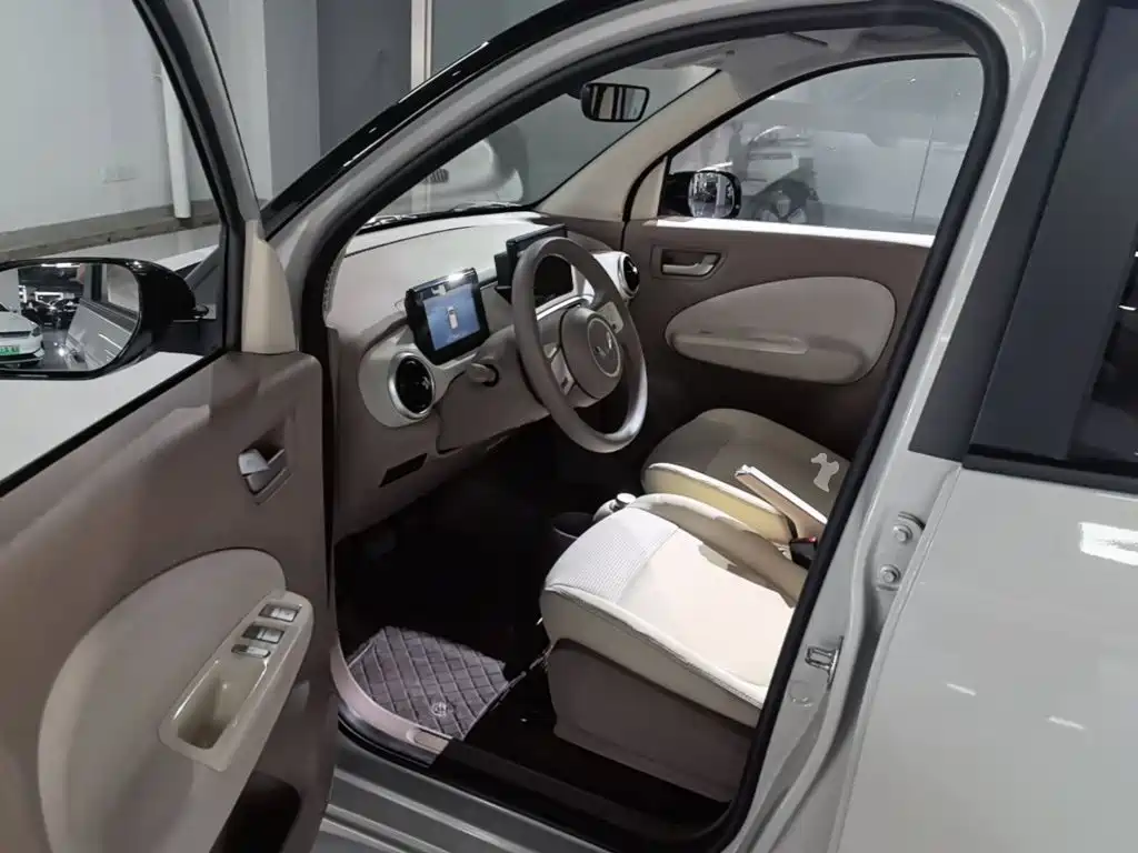Wuling MINIEV — миниатюра 16