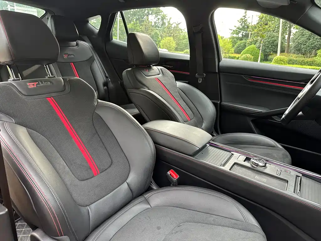 Ford Mondeo — миниатюра 10
