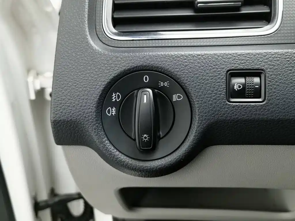 Skoda Rapid — миниатюра 21