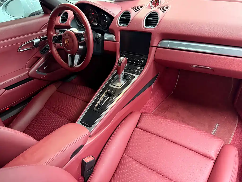 Porsche 718 2019 Boxster T 2.0T