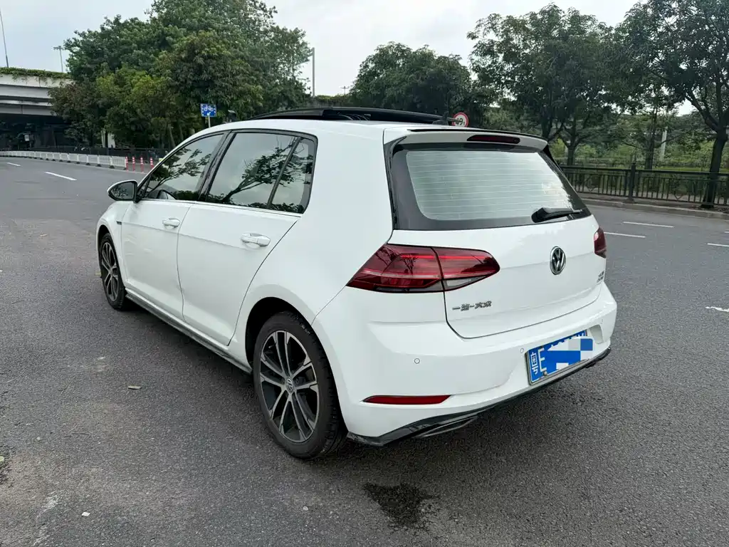 Volkswagen Golf — миниатюра 5
