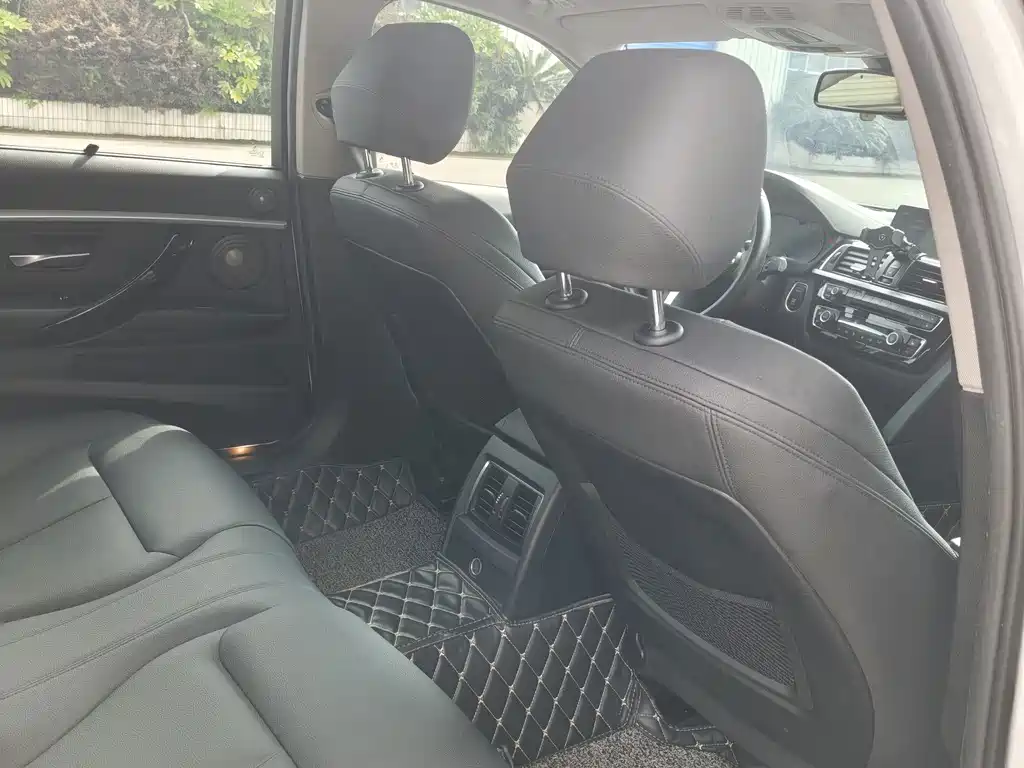BMW 3 Series — миниатюра 7