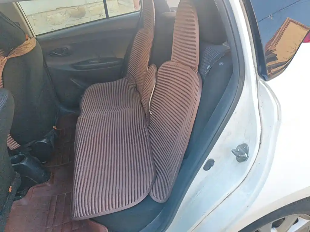 Toyota Yaris L — миниатюра 13