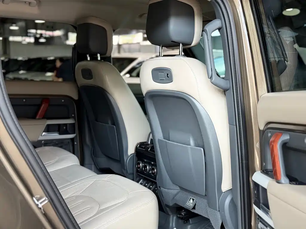 Land Rover Defender — миниатюра 14
