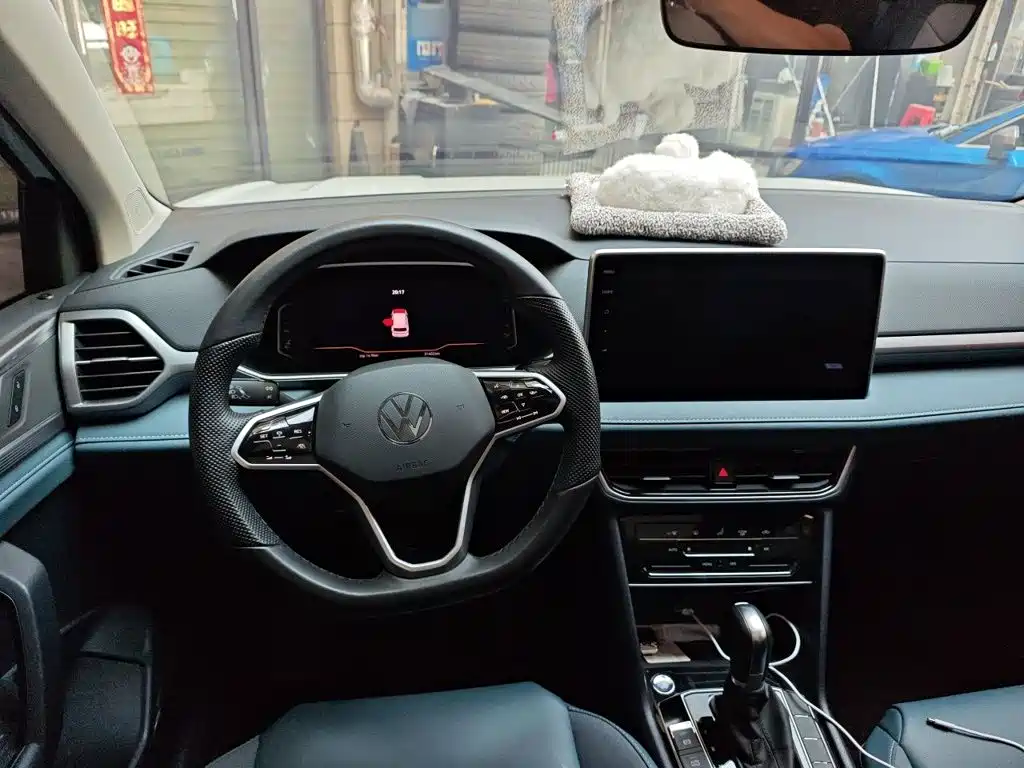 Volkswagen Tharu — миниатюра 3