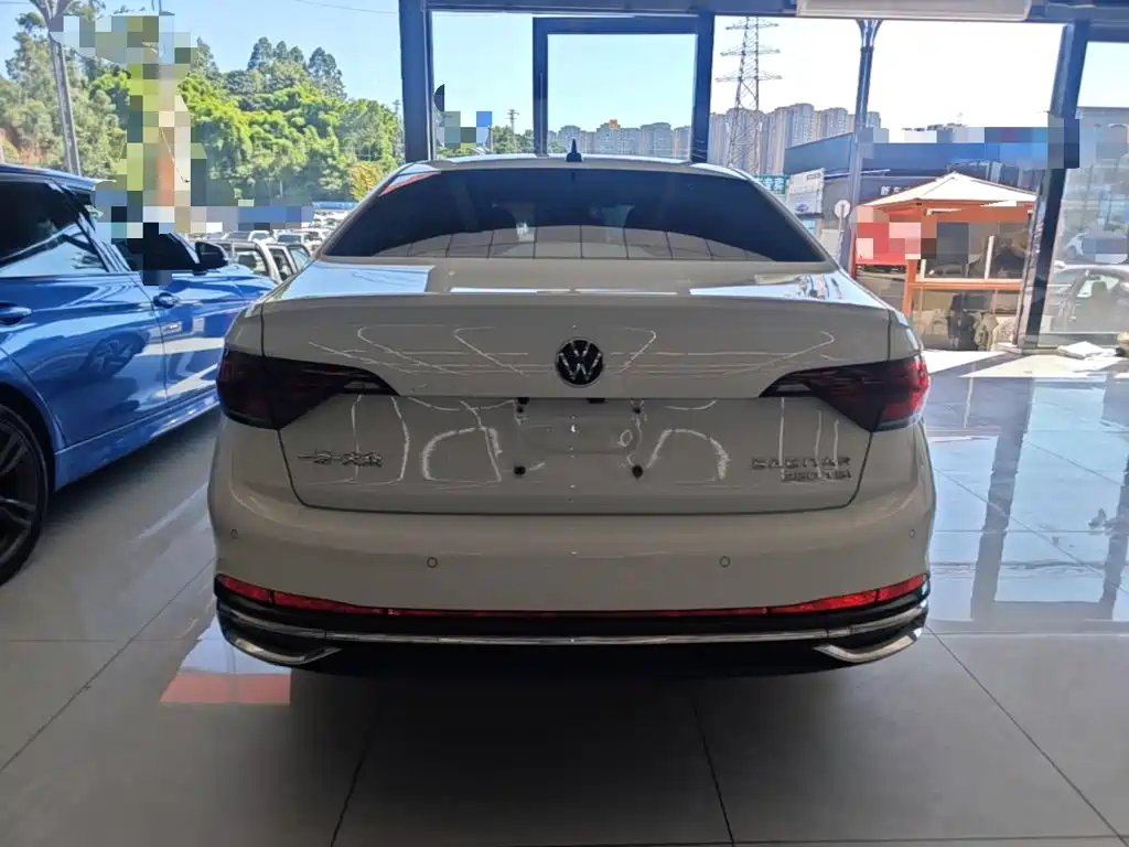 Volkswagen Sagitar — миниатюра 6