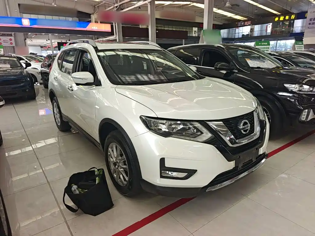 Nissan X-Trail — миниатюра 4