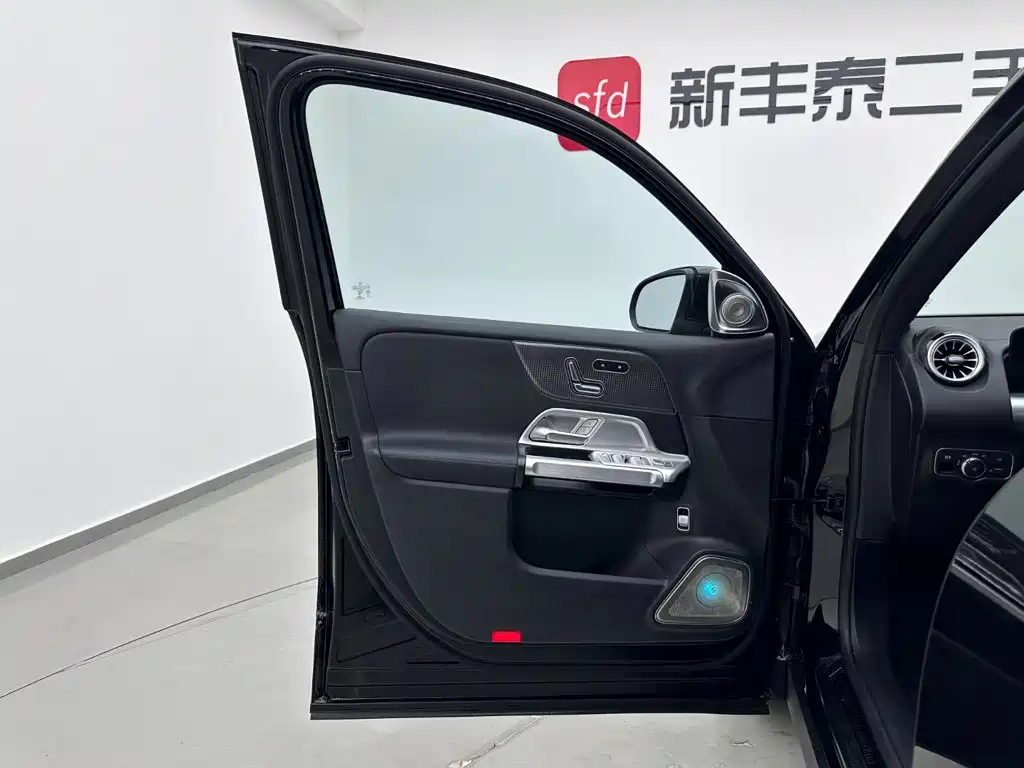Mercedes-Benz GLB 2022 GLB 220