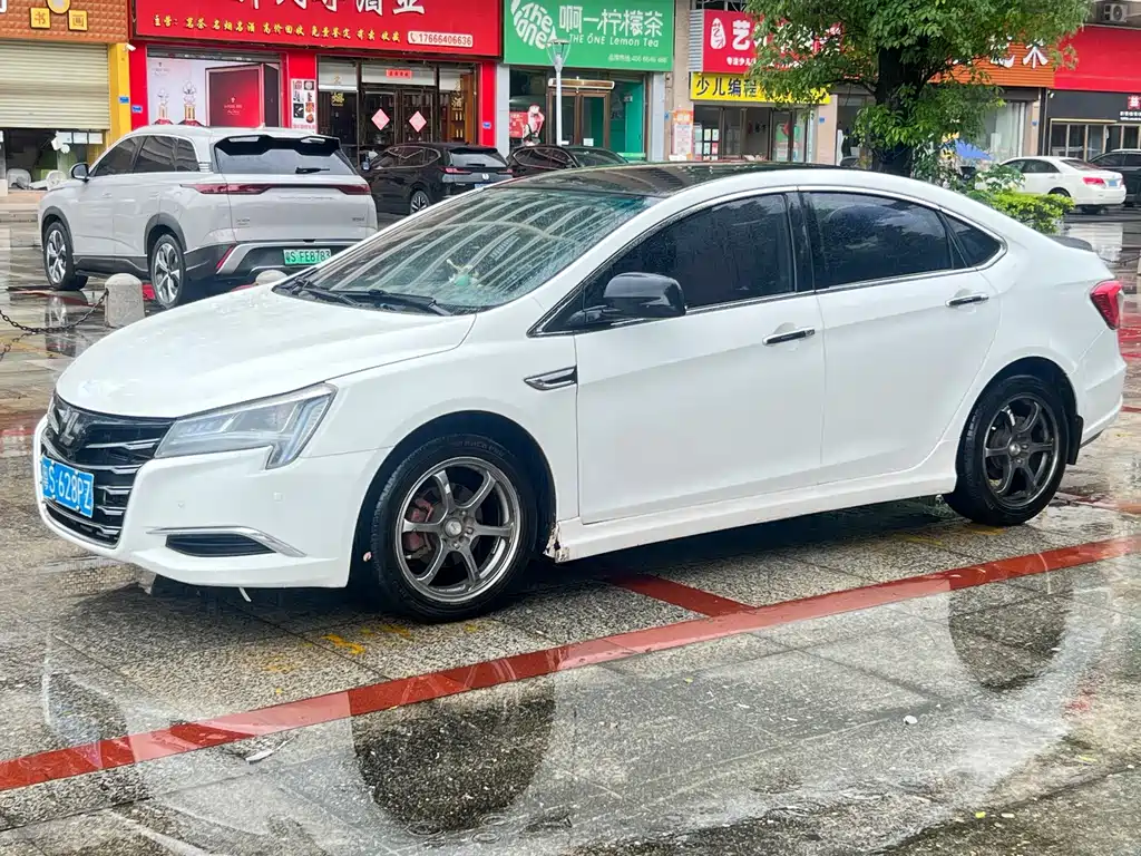 2016 Luxgen Luxgen5 - zdjęcie 1 z 23