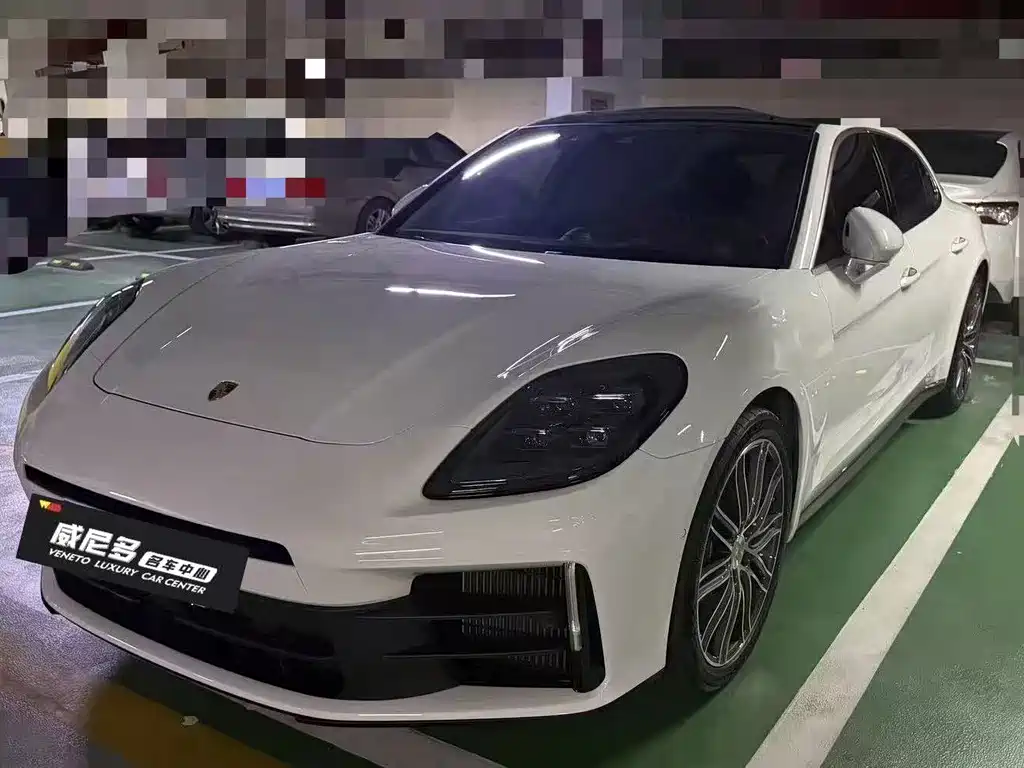 Porsche Panamera 2024
